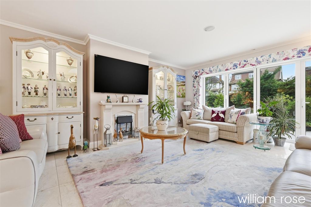 Property photo 3 of 19 16_Img_5011.Jpg