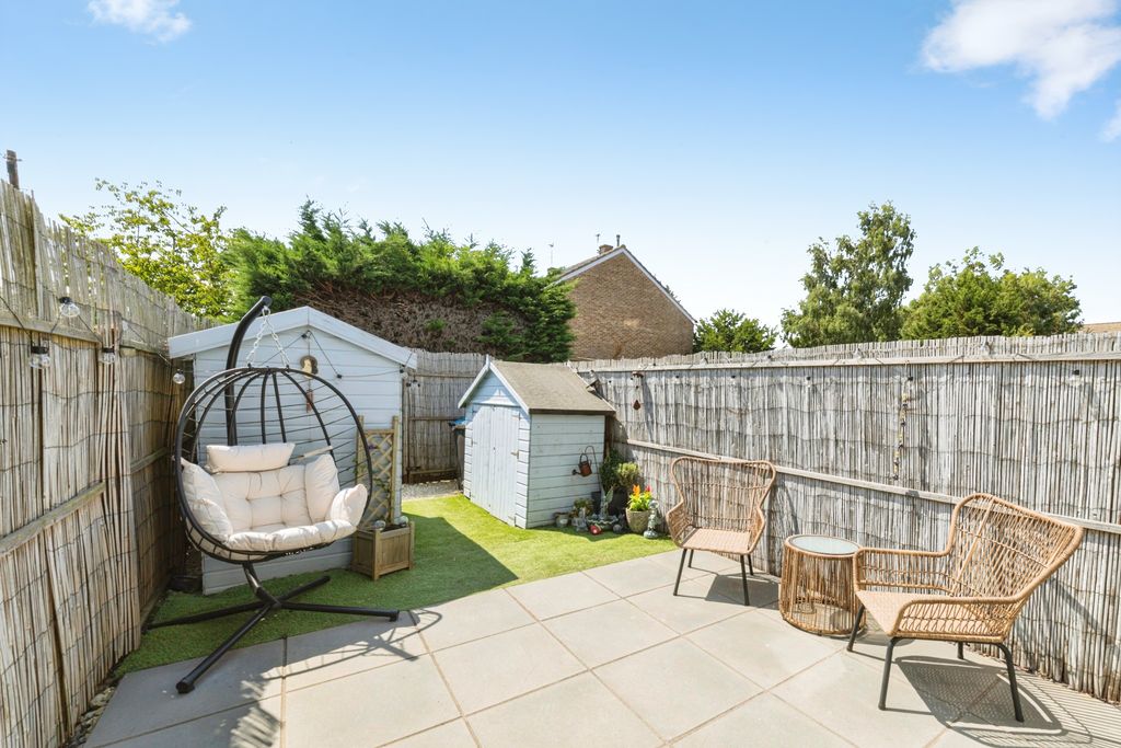 Property photo 2 of 22