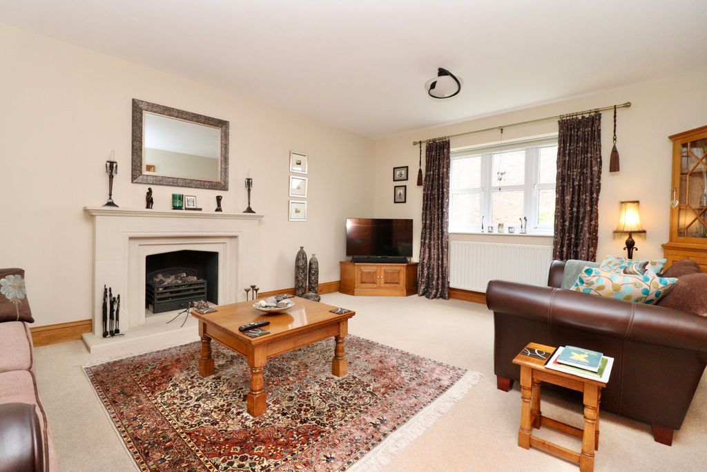 Property photo 3 of 25 Img_4315