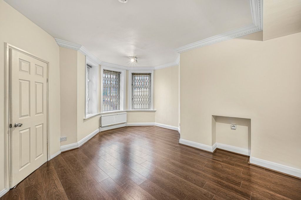 Property photo 3 of 29