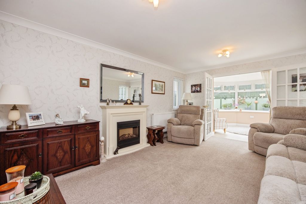Property photo 2 of 19 Pbox-Img.Jpg