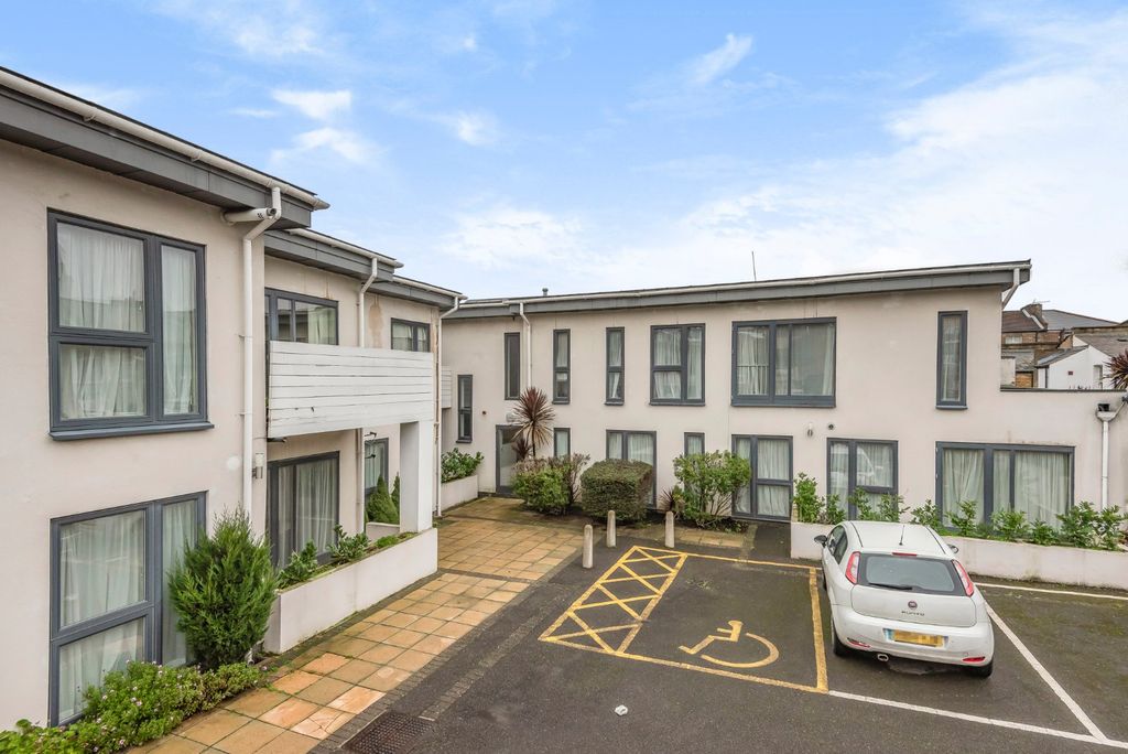 Property photo 1 of 7 Picture No. 05