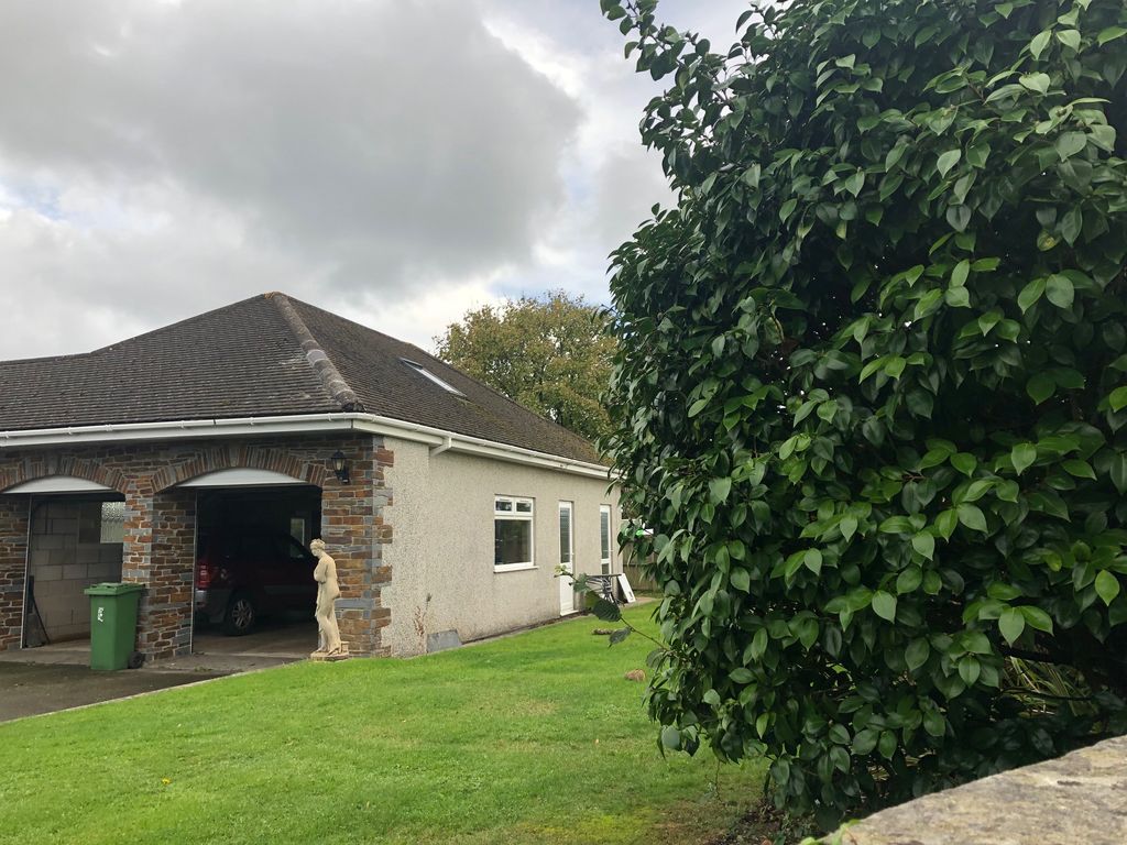 Property photo 1 of 8 Front