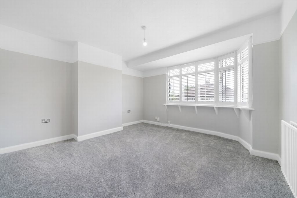 Property photo 2 of 11 Photo 2