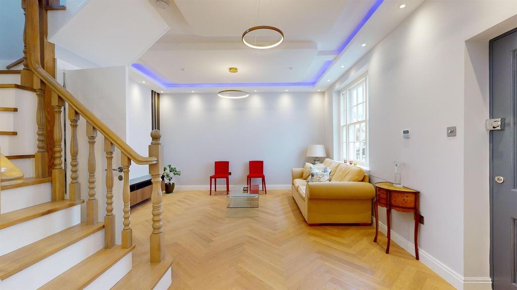 Property photo 2 of 29 1Cshalland Reception.Jpg