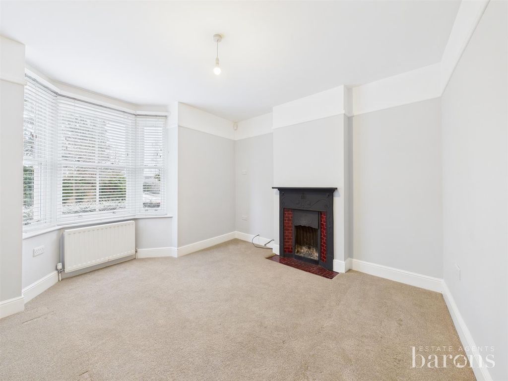 Property photo 3 of 14 Cam05500G0-Pr0108-Still008.Jpg