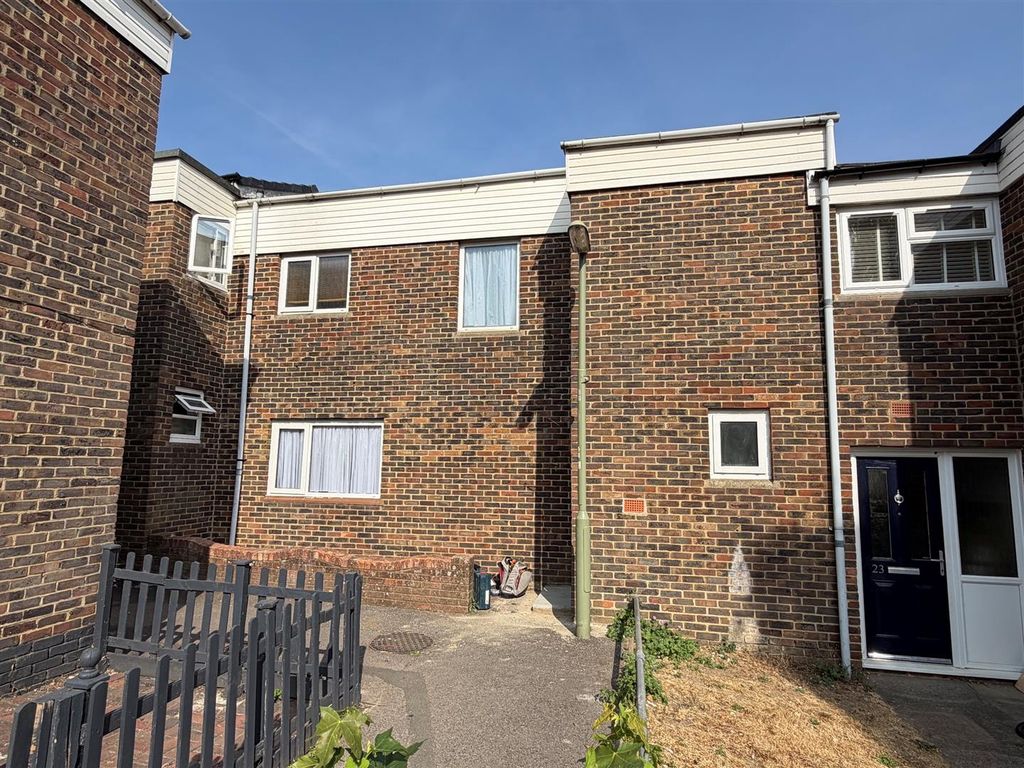 Property photo 1 of 11 Front 2.Jpg