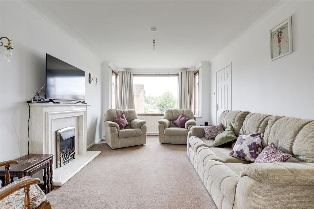 Property photo 2 of 18 9285.Jpg