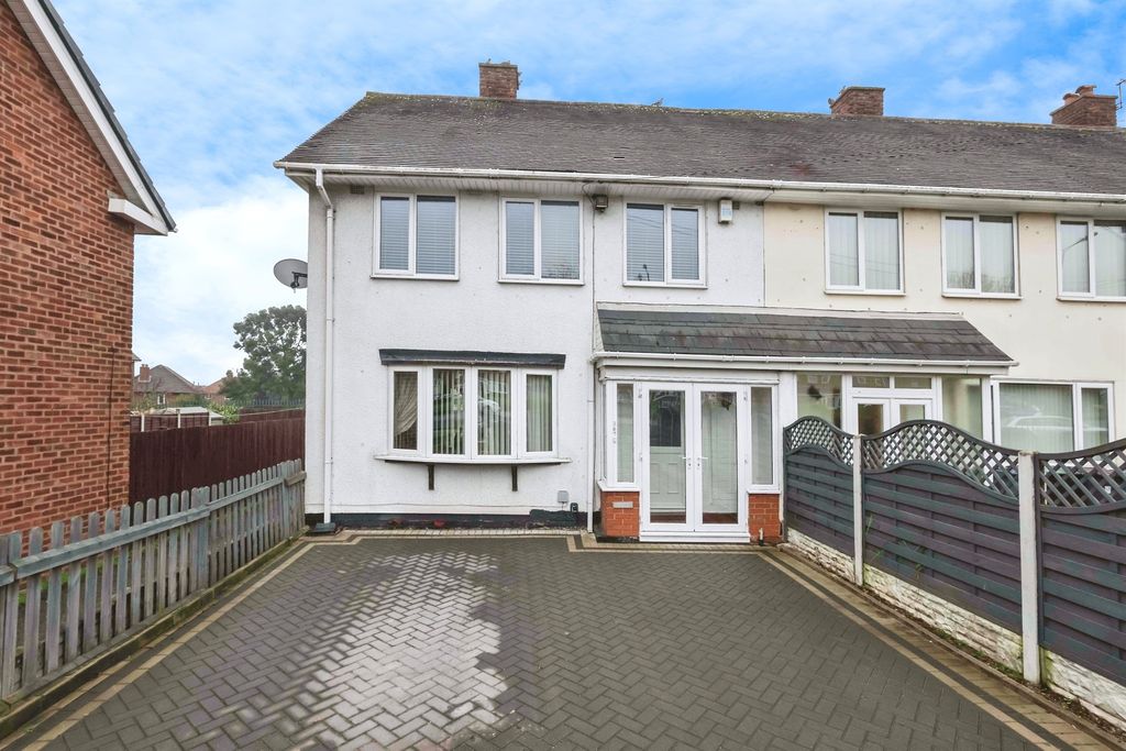 Property photo 2 of 18