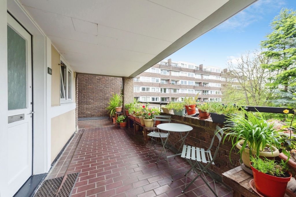 Property photo 3 of 24