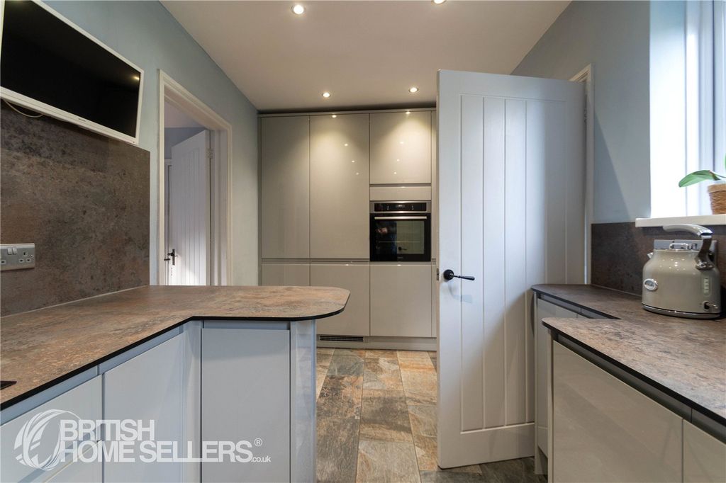 Property photo 3 of 10 Picture No. 10