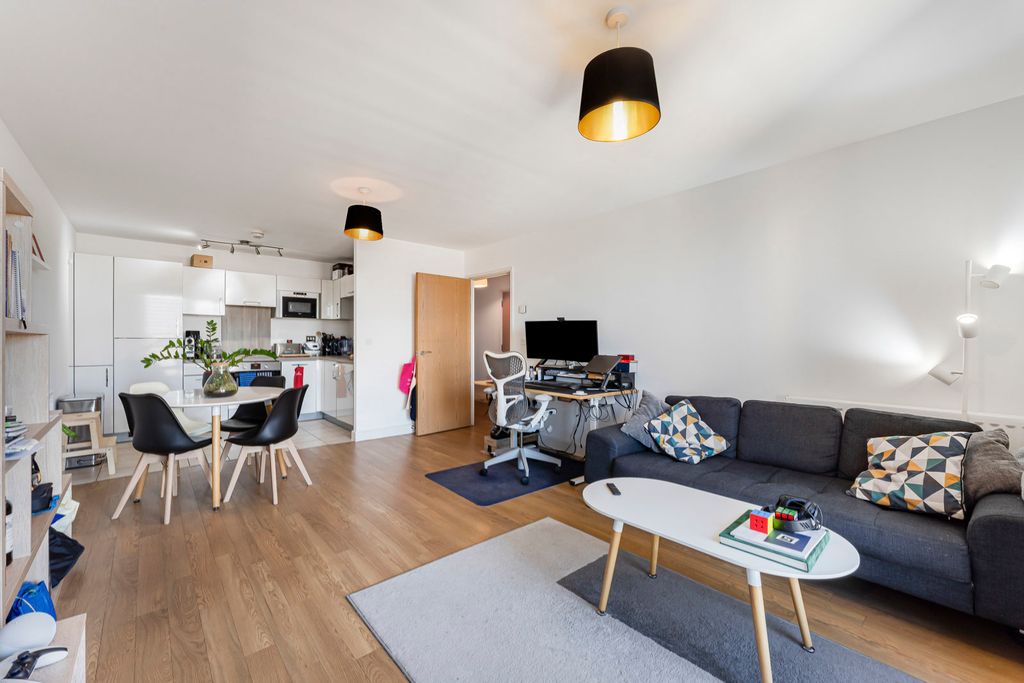 Property photo 1 of 16 Reception Room