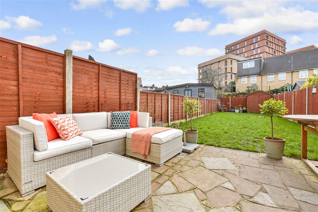 Property photo 3 of 14 Patio / Decking