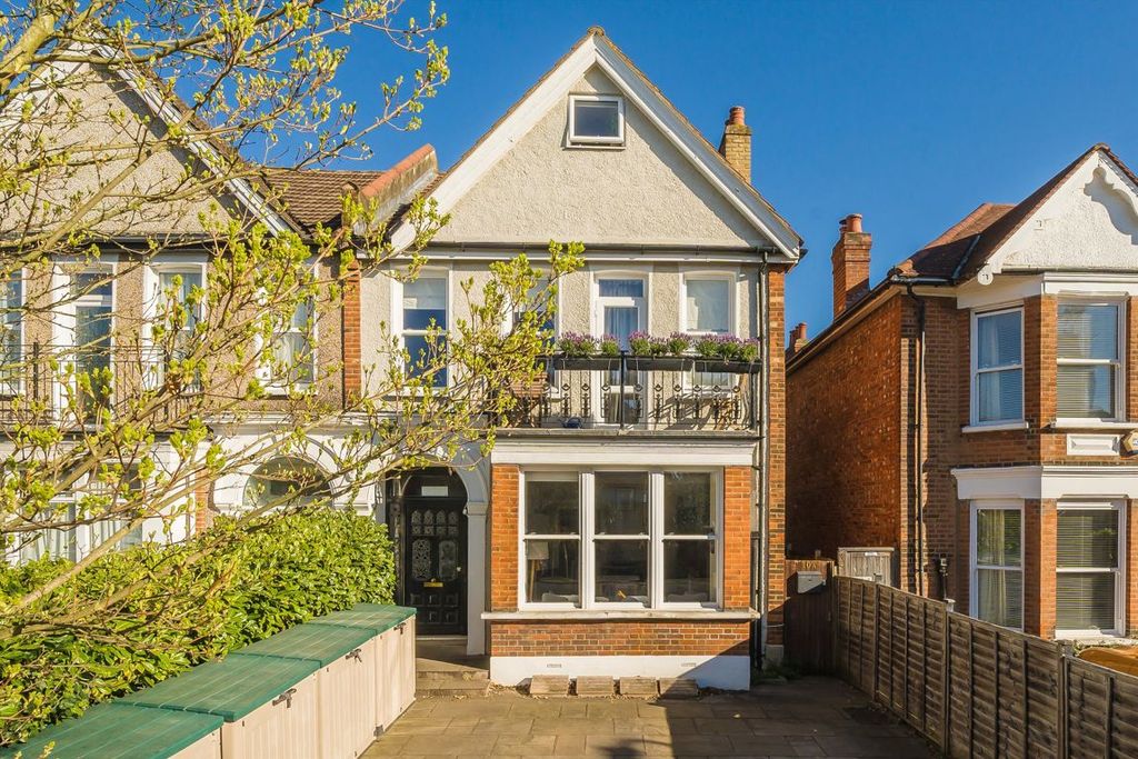 Property photo 1 of 6