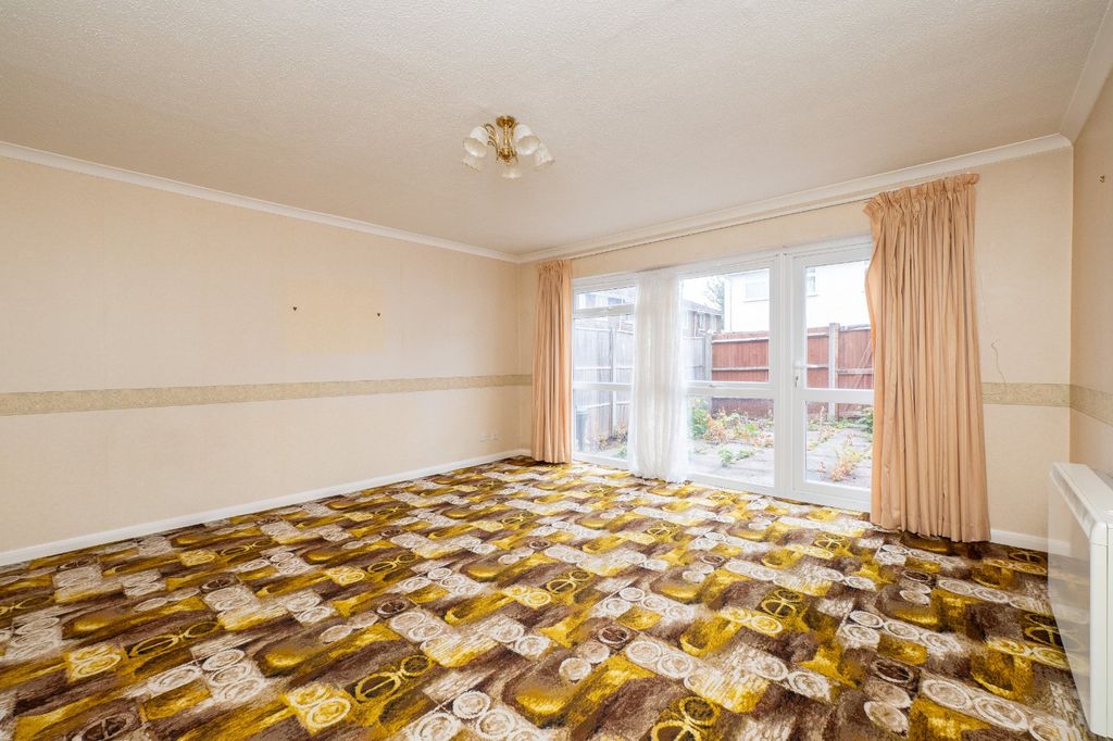 Property photo 2 of 16 Picture No. 05