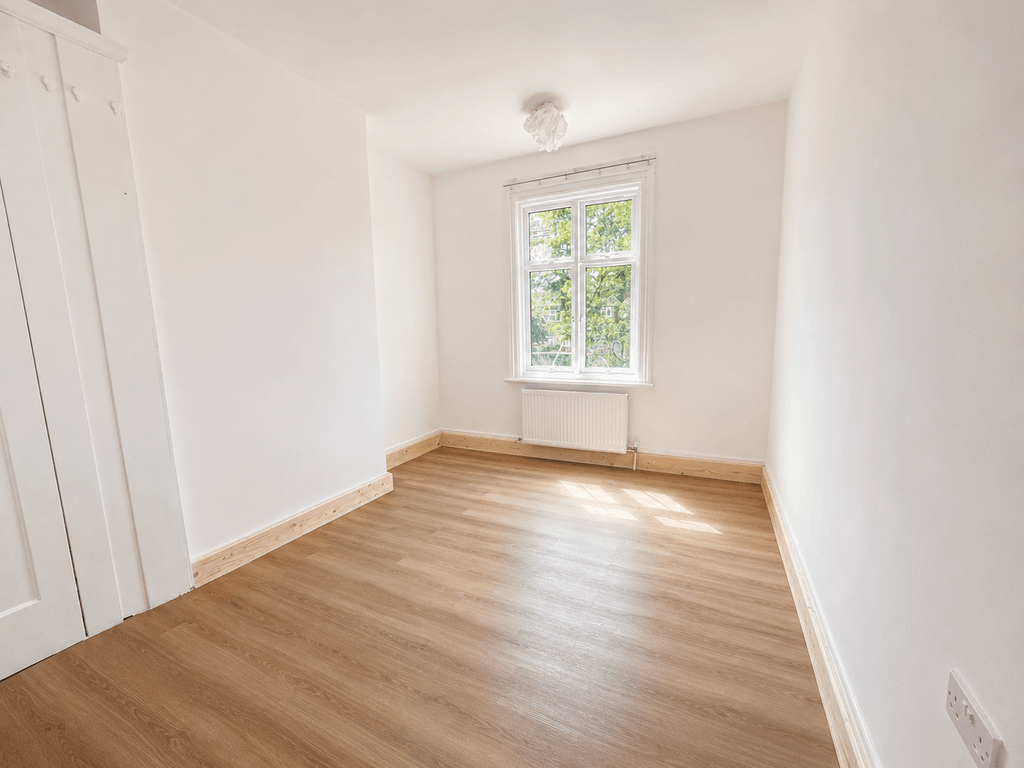 Property photo 2 of 7 Gallery