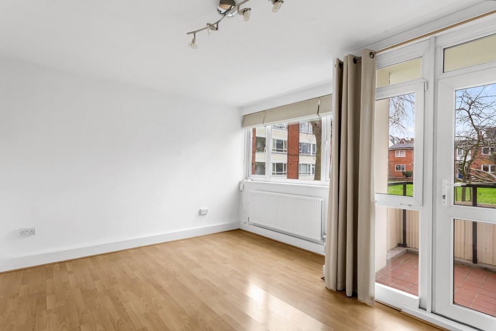 Property photo 3 of 12 Img_2161.Jpg