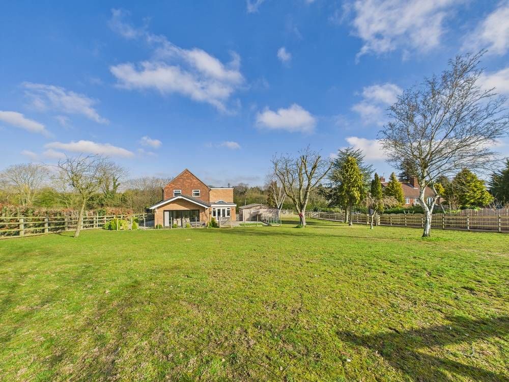 Property photo 2 of 23