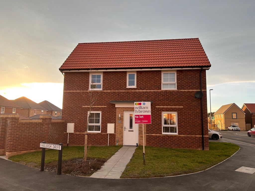 Property photo 1 of 10 Front