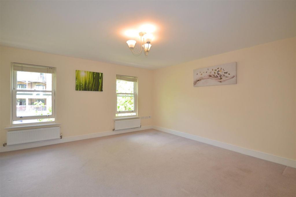 Property photo 3 of 10 1 (12).Jpg