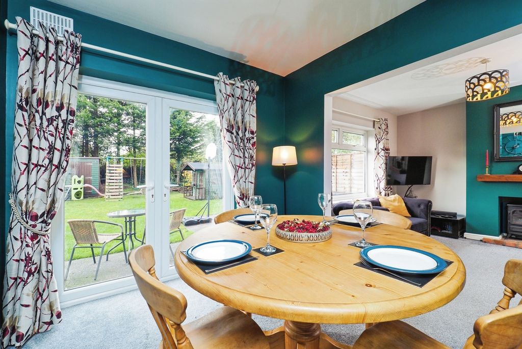 Property photo 3 of 16 Photo