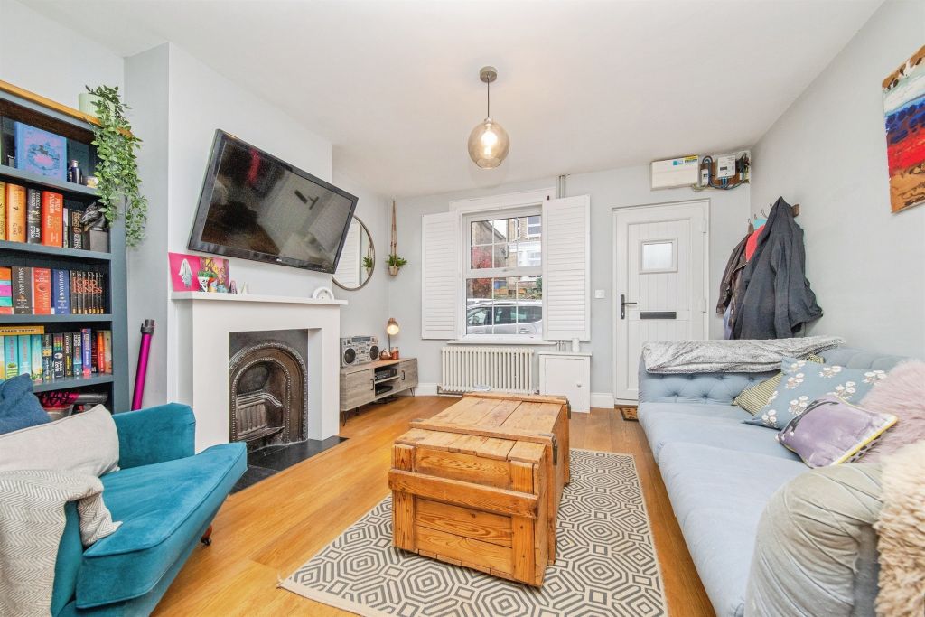 Property photo 2 of 17