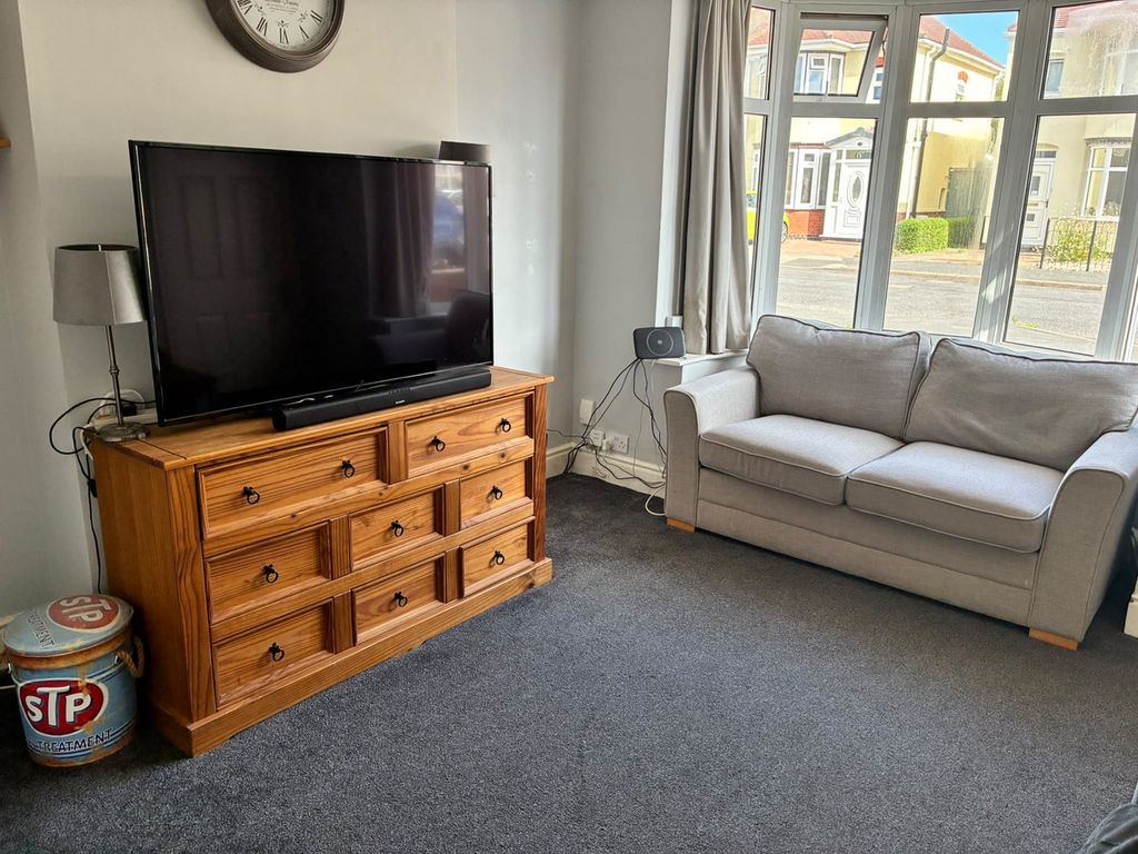 Property photo 2 of 18