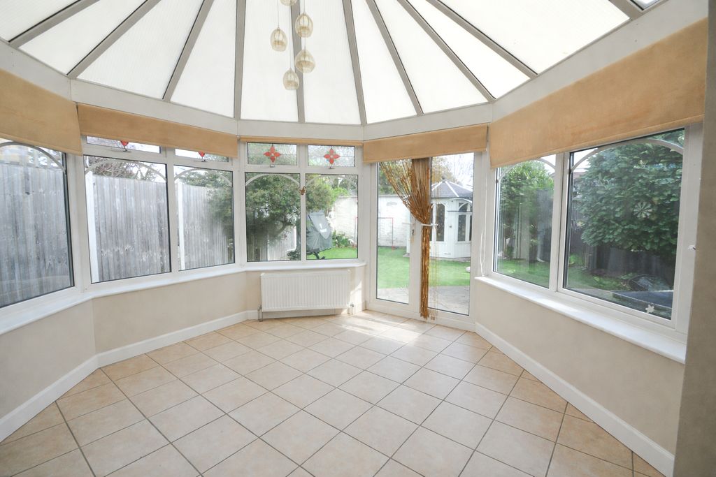 Property photo 3 of 13 Conservatory