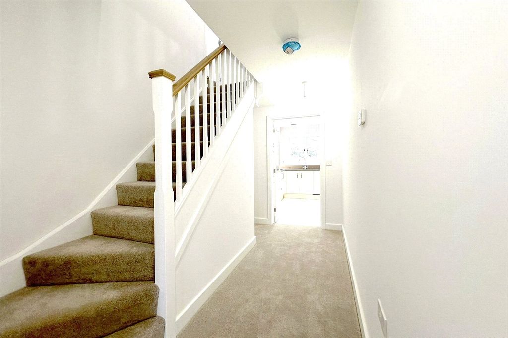 Property photo 3 of 11 Picture No. 15