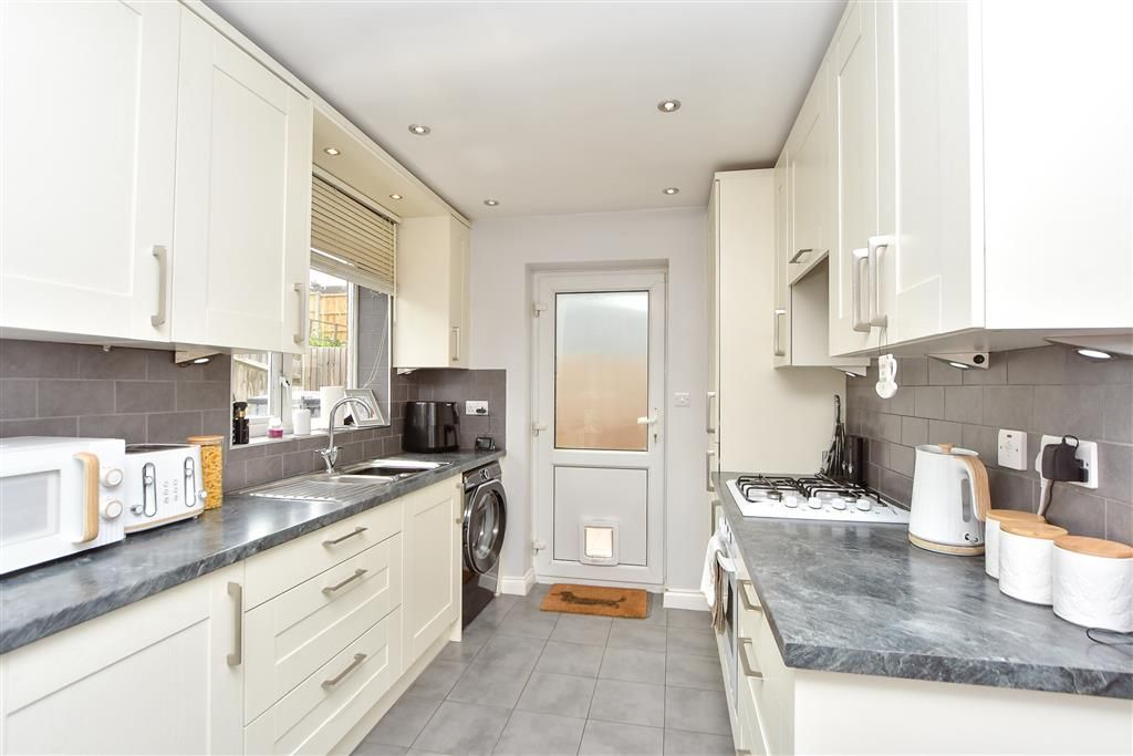 Property photo 3 of 9 Kitchen/Diner