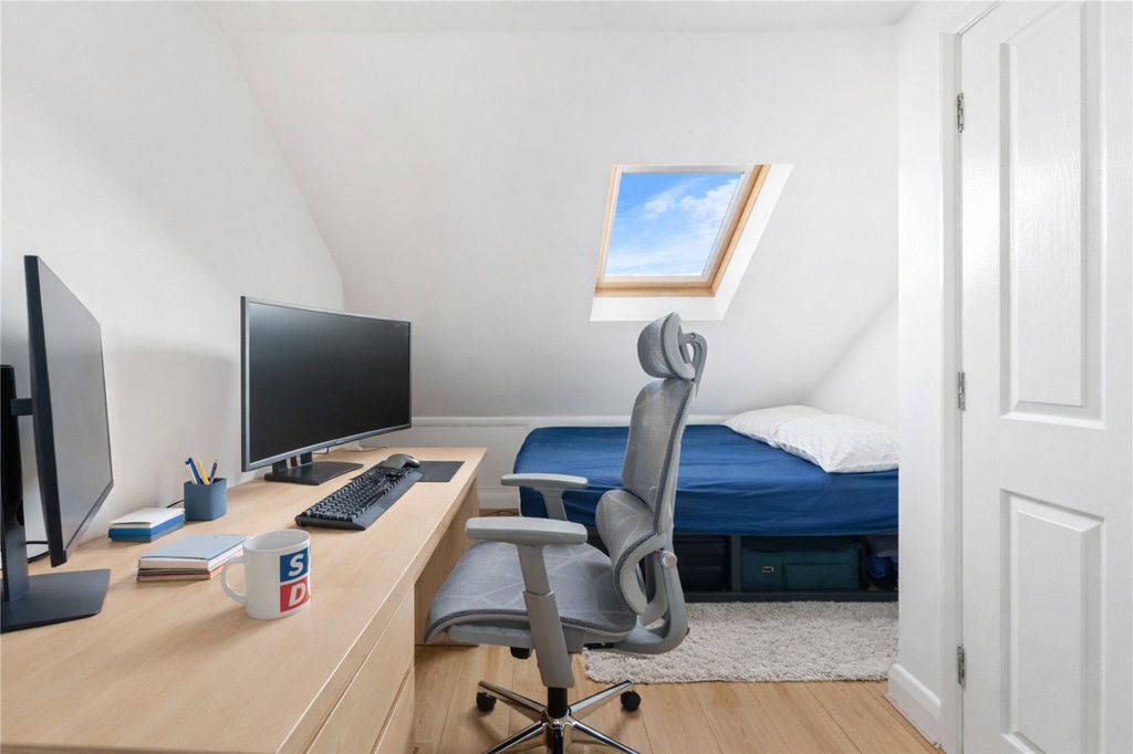 Property photo 3 of 17 Picture No. 06