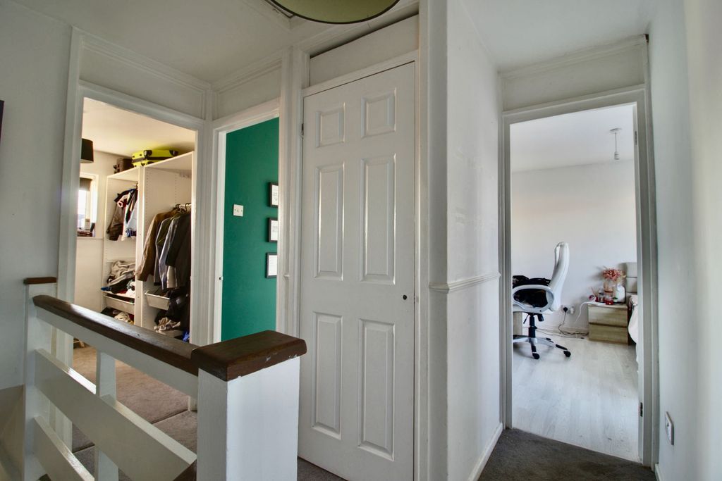 Property photo 3 of 22