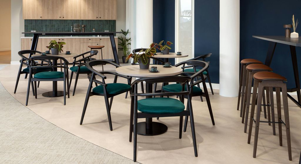 Property photo 3 of 18 The Ark Hammersmith W6 Office To Let West London 3F Fout3.Jpg