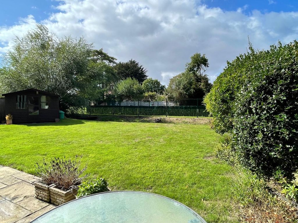 Property photo 2 of 40 Rear Garden