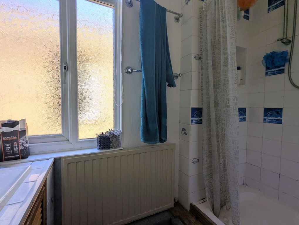 Property photo 3 of 8 Shower Room