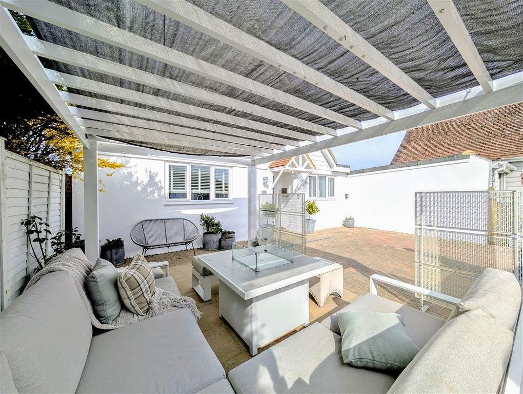 Property photo 3 of 24 Front