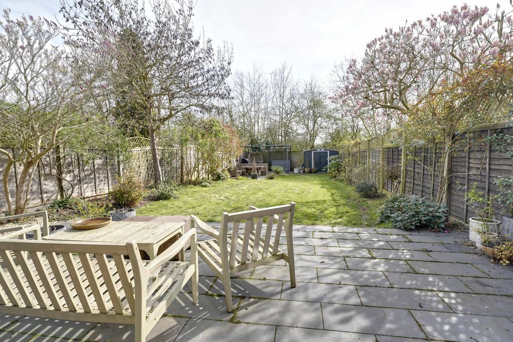Property photo 3 of 12