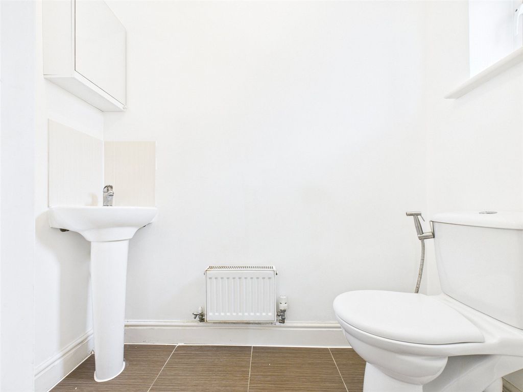 Property photo 3 of 20 Picture No. 02