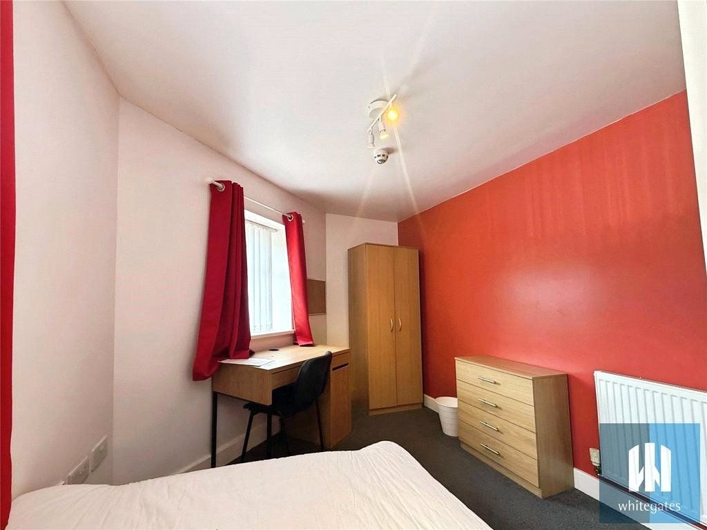 Property photo 3 of 6 Picture No. 04