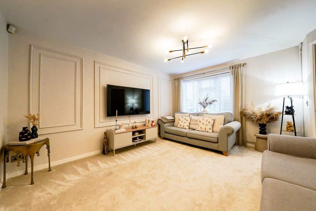 Property photo 3 of 28 Dsc04025