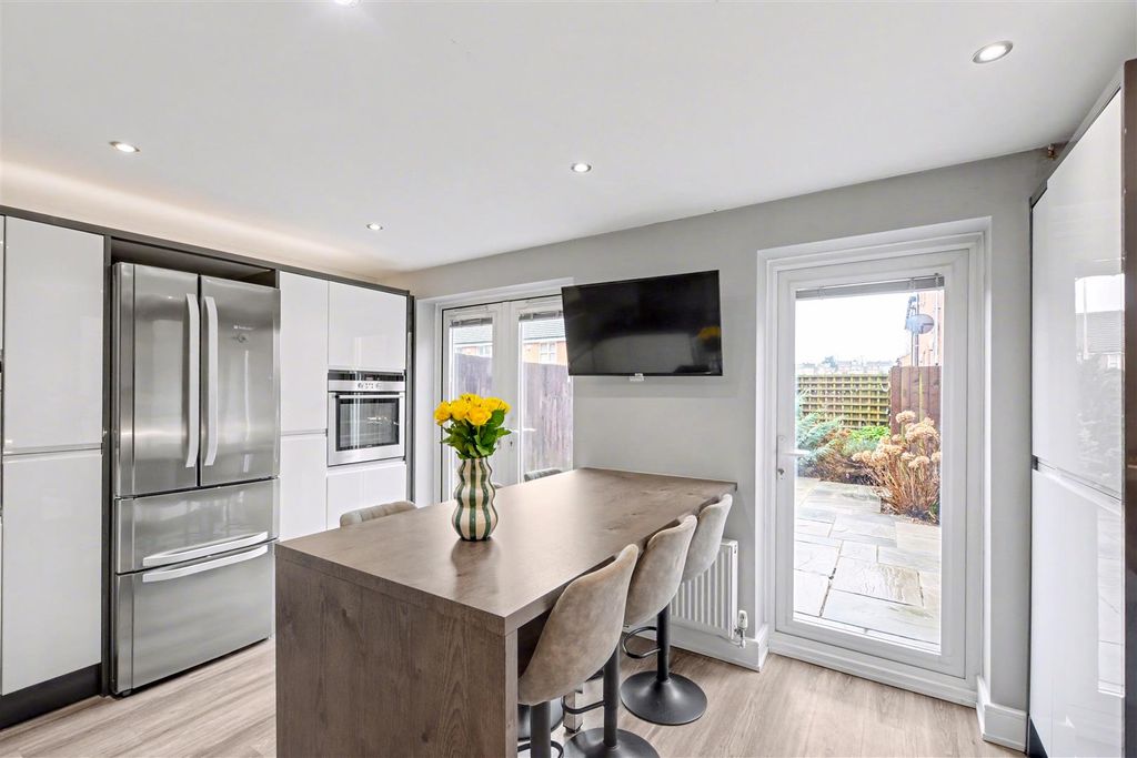 Property photo 2 of 19 Kitchen_3.Jpeg