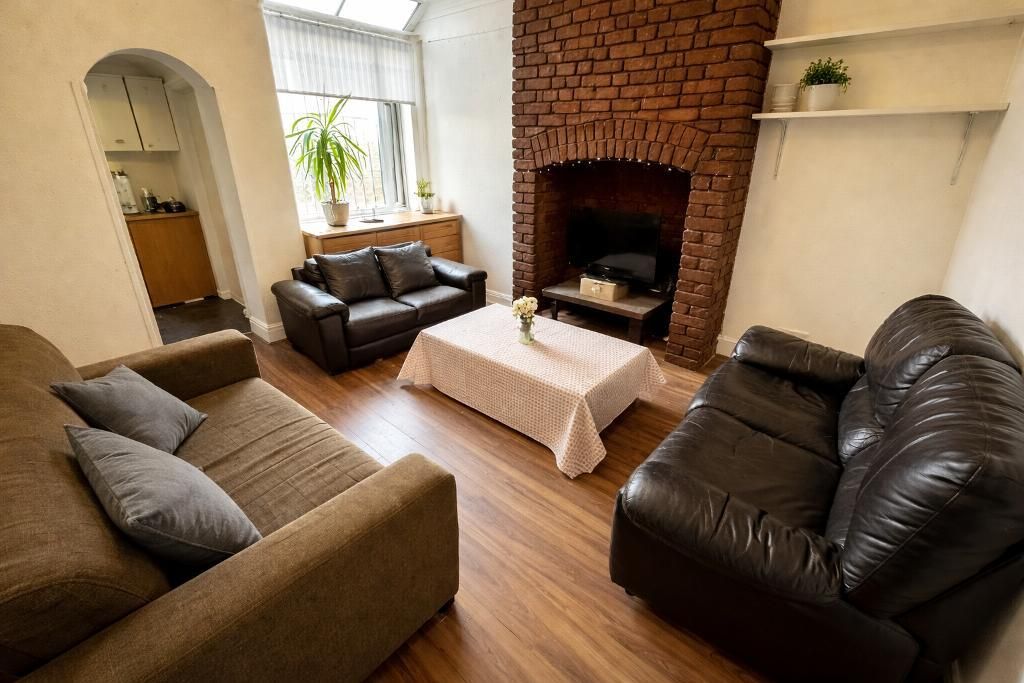 Property photo 1 of 1