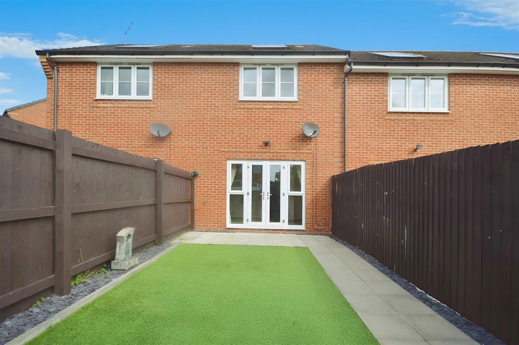Property photo 2 of 13 8A3B9986-Ibkqia2Joqqjsgmasemv9Yilwxe.Jpg