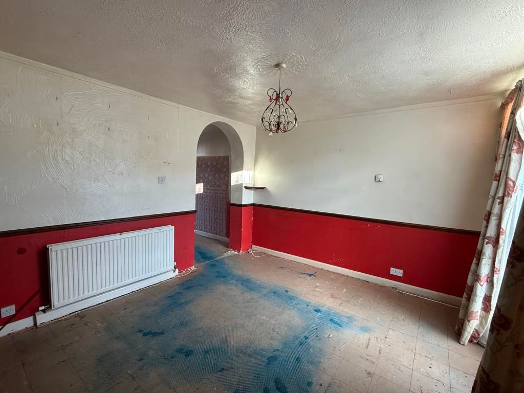 Property photo 3 of 9 Living Room In House In Need Of Improvement