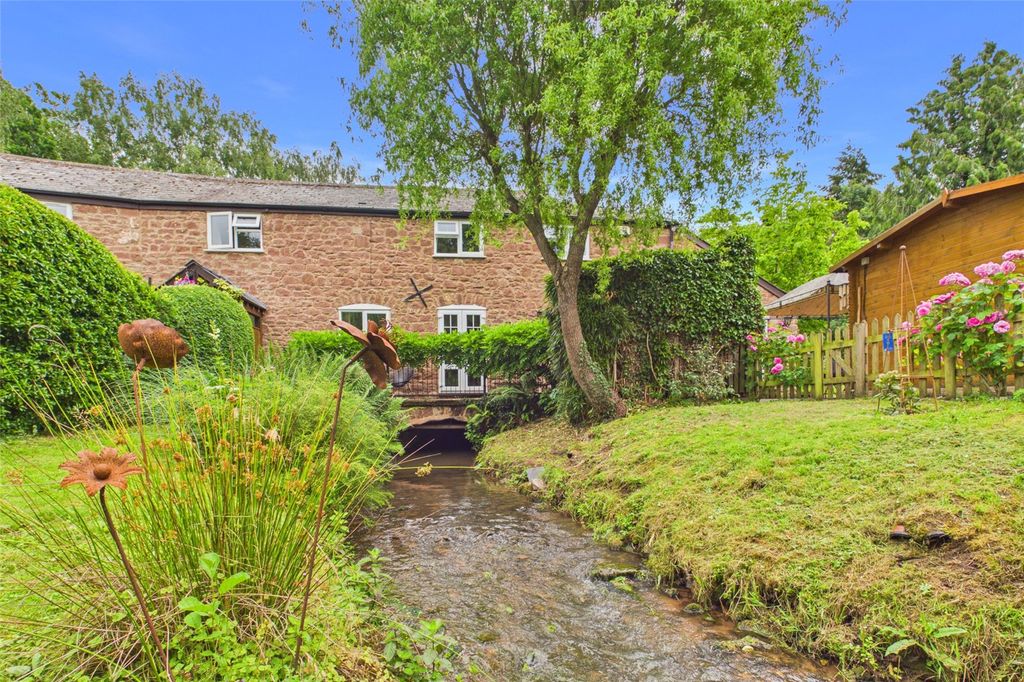Property photo 1 of 33 Picture No. 36