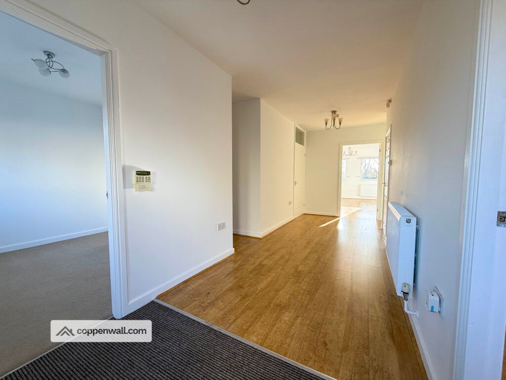 Property photo 3 of 38