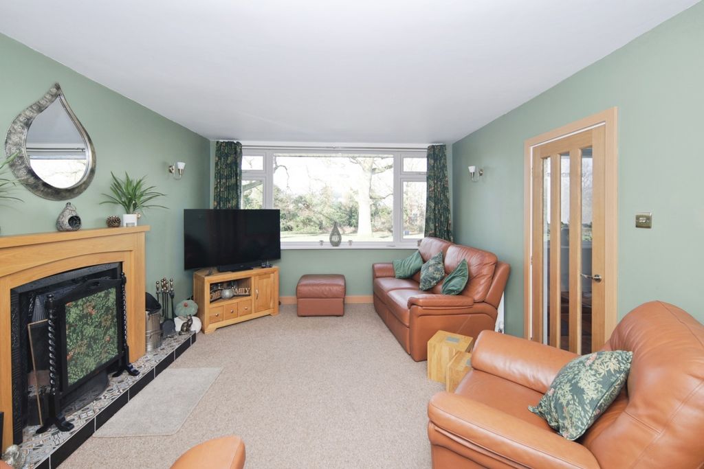 Property photo 2 of 19 Pbox-Img.Jpg