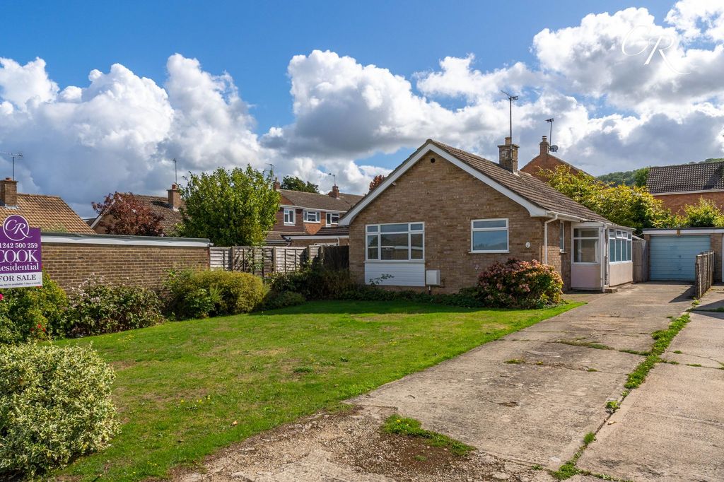 Property photo 1 of 11