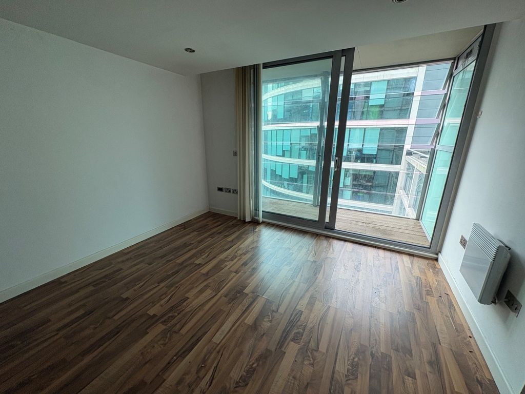 Property photo 3 of 6 Picture No. 09