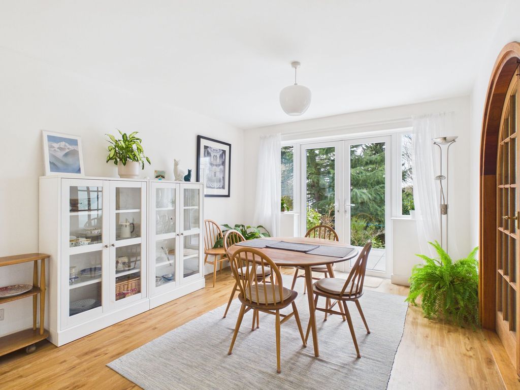 Property photo 3 of 26 Dining Area